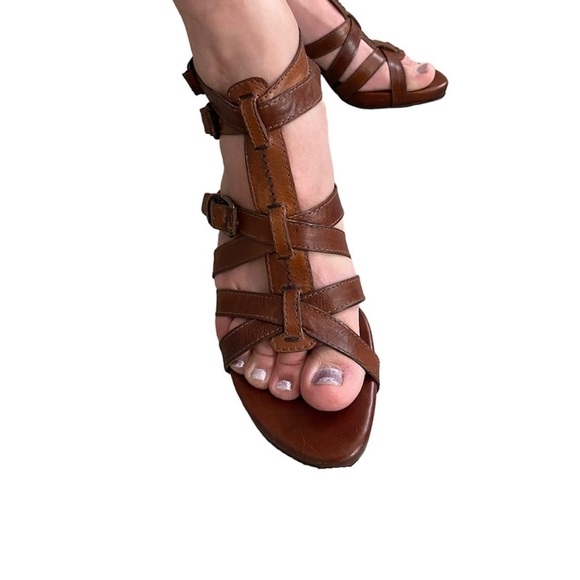 Stuart Weitzman Tapered Heel Ankle Strap Sandals Size 9 - Picture 3 of 10